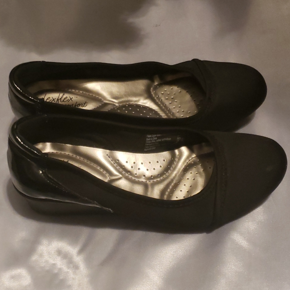 Woman shoes - Picture 2 of 4